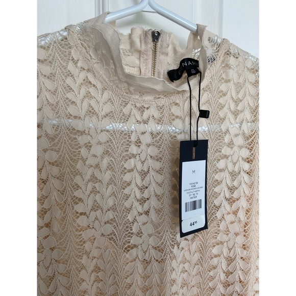 Dynamite Medium Off White Lace Dress - Picture 3 of 6